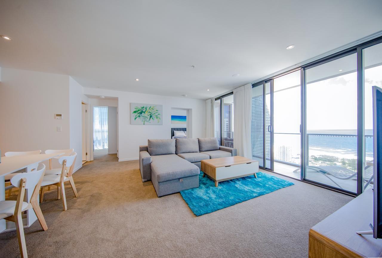 Dayday Premier At 2663 Hwy, Broadbeach * Gold Coast